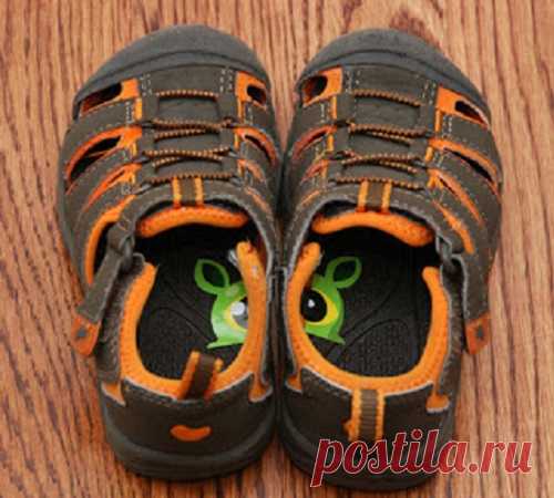 Вот что я называю изобретательностью высшего уровня… 16 хитростей от бабушки! Быть современной бабушкой — счастливый жребий! Вот кому точно не грозит старость… Бегая за тремя внуками,