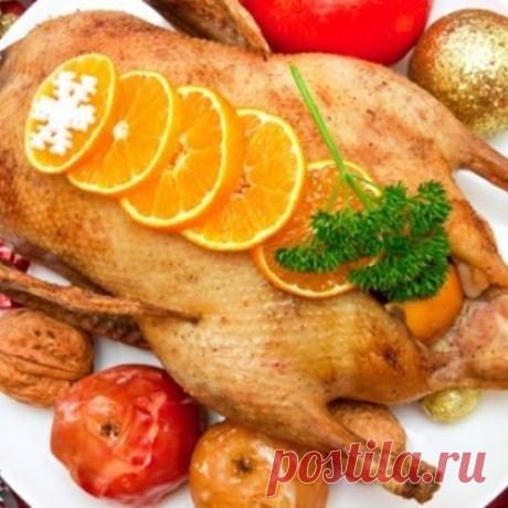 Утка фаршированная яблоками,апельсинами и черносливом - Простые рецепты Овкусе.ру