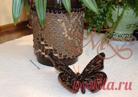 Кашпо из мозаики
#фьюзинг #изделия_из_стекла #декор #fusing #handmade #glass #Марина_Бер #кашпо #подарок #glass_art #поделки_из_мозаики #мозаика #витражное_стекло #работа_на_заказ #ручная_работа #горшок