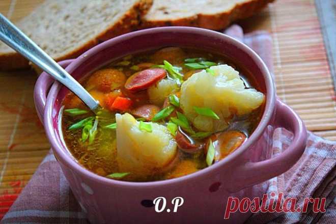 Суп с сосисками и цветной капустой — порадуй родных новым вкусом!