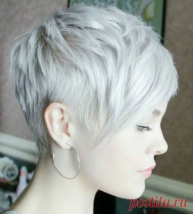 25 Perfect Grey Short Hairstyles Ideeën voor vrouwen - Trend Kapsels, Haarstijlen, Eenvoudige Haarstijlen
