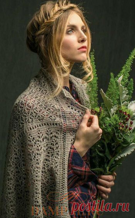 Ажурная стола «Woodland Lace»  Нежная ажурная стола выполнена мелким рисунком и окантована каймой с зубчиками. Описание вязания столы от