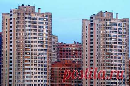 Определены районы Москвы с самыми высокими новостройками. Среди районов Москвы локацией с самой большой средней максимальной высотностью новостроек оказалось Коньково. Об этом со ссылкой на исследование «Бест-Новострой» и bnMAP.pro сообщает агентство «Интерфакс». В ходе анализа специалисты изучили все проекты новостроек, находящихся в экспозиции в каждом из районов столицы.