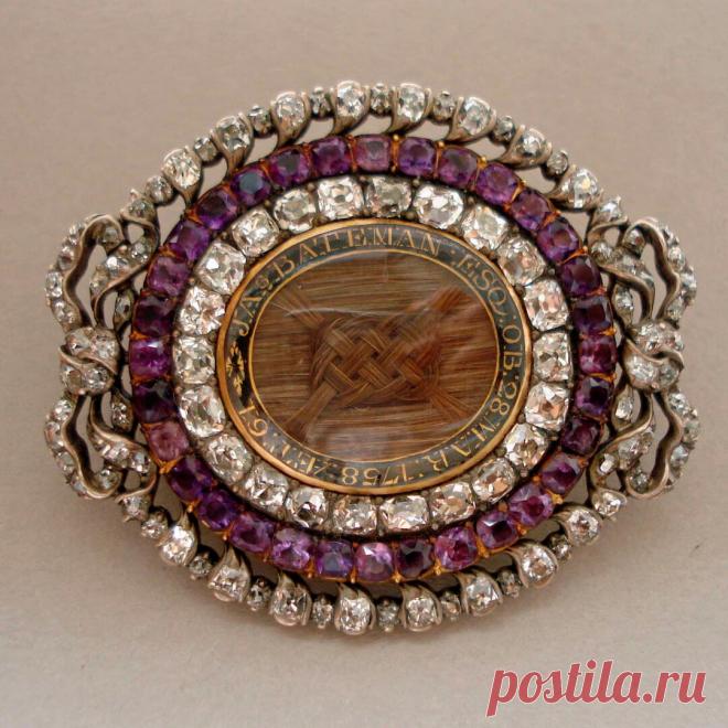 Грустный камень: что старались не носить модницы 18 века | Шакко: об искусстве | Яндекс Дзен