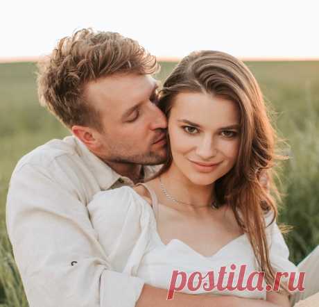 Жена заметила, что свекровь вредит мужу. Он слушал нападки матери и винил во всем себя
Pexels.com Павел был уверен: он плохой человек и сын. В последние полгода мужчина избегал встречи со своей матерью. Совесть грызла его так, что иногда он даже уснуть не мог.  Всеми силами он заставлял себя звонить ей, но и от этого уворачивался. А когда доводил самого себя, то все-таки набирал номер. Заканчивал разговор всегда изможденным, униженным […]
Читай дальше на сайте. Жми подробнее ➡