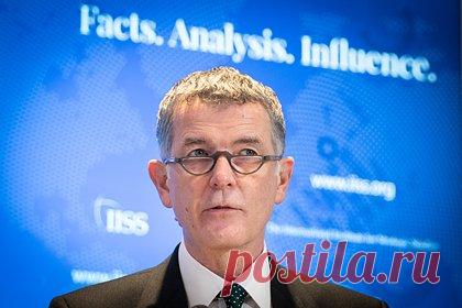 СВР прокомментировала призыв главы МИ-6 работать на британские спецслужбы. Служба внешней разведки (СВР) прокомментировала призыв главы МИ-6 работать на британские спецслужбы. В ведомстве напомнили о давней традиции англосаксов устранять использованных предателей и перебежчиков. Ранее глава британской МИ-6 Ричард Мур призвал россиян шпионить в пользу Лондона.