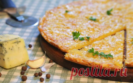 Рецепт итальянской пиццы «4 сыра» (Pizza ai quattro formaggi)День пиццы Готовить пиццу 4 сыра (Pizza ai quattro formaggi или four cheese pizza) очень просто – достаточно иметь четыре разных сорта сыра, хорошую основу, оливковое масло, и горячую духовку.







Состав прод…