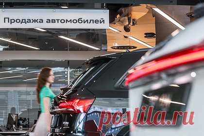 Названы самые популярные марки автомобилей у россиян в 2023 году. Аналитики страхового дома «ВСК» назвали самые популярные марки автомобилей у россиян в 2023 году. Выяснилось, что в пятерке наиболее востребованных машин оказались Kia и Hyundai — на их долю приходится 10 и 9 процентов продаж соответственно, а также Toyota (около 9 процентов), ВАЗ (8) и Lada (7).