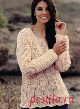 Пуловер полупатентным и рельефным узором