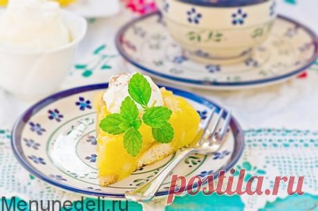 Яблочный торт без выпечки - рецепт с пошаговыми фото
Яблоки - фрукт недорогой и очень полезный, богатый клетчаткой, витаминами и микроэлементами. И очень вариативный в кулинарном плане.