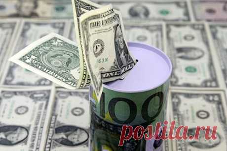 Купюру номиналом в 10 тысяч долларов продали в США за рекордную сумму. Редкую купюра номиналом в 10 тысяч долларов, выпущенную во времена Великой депрессии, продали на аукционе за рекордные 480 тысяч долларов, превысив прежний максимум почти на 100 тысяч. На банкноте изображено лицо министра финансов при президенте Линкольне Сэлмона П. Чейза. В обращении она не находилась.