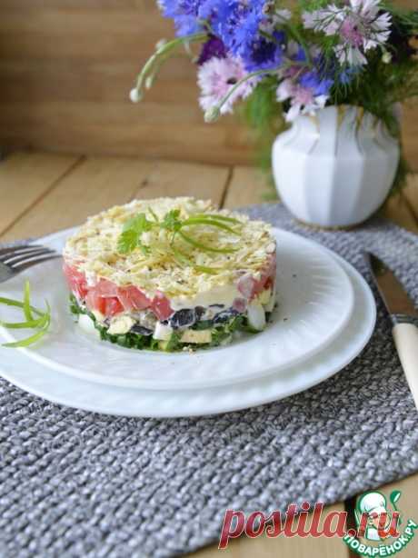 Слоёный салат из баклажанов и копчёного сыра – кулинарный рецепт