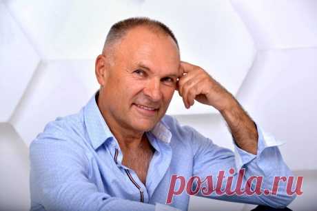 Звезда «Бандитского Петербурга» Владимир Литвинов рассказал о гибели сына и позднем отцовстве . Милая Я