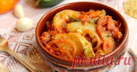 Вкусняшки: Кабачки в томатно-луковом соусе