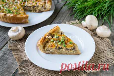 Слоеный пирог с грибами и сметаной