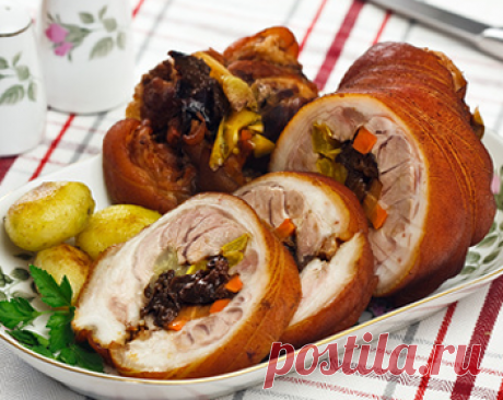 Как запечь свиной рулет в духовке и аэрогриле. При какой температуре запекать свиной рулет. На какой скорости обдува запекать свиной рулет.