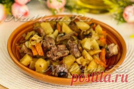 Жаркое в горшочках с мясом, грибами и картошкой в духовке: рецепт с фото