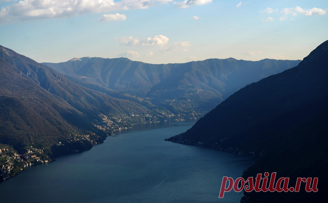 В Италии арестовали виллы Соловьева на озере Комо. Речь идет о двух виллах Соловьева на озере Комо и вилле Усманова на Сардинии. Итальянские власти заявили, что начали арестовывать имущество «российских олигархов» общим объемом активов в €140 млн