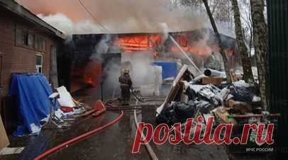 На складе в Мытищах произошёл крупный пожар. Крупный пожар произошёл на складе в городском округе Мытищи. Читать далее
