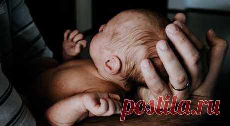 Новорожденная девочка окинула врачей таким взглядом, что им стало неловко . Милая Я