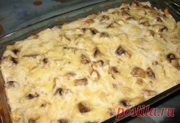 Сытная куриная запеканка с грибами - блюдо достойно похвал! Получилось очень вкусно!