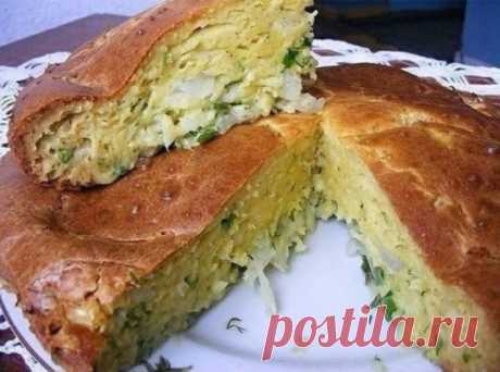 Простой и вкусный - пирог капустный
Рецепт крайне полезного для здоровья пирога с капустой, который можно приготовить за 45 минут. Он прост в приготовлении и в тоже время необыкновенно вкусен.
Подпишись и читай продолжение...
Итак...
* 0,5 кг капусты мелко нашинковать и выложuть в форму для выnекания.
* 100 гр маргарина а лучше сливочного масла) нарезать на куски и довести до кипения на
сковороде. Горячим залuваем капусту.
* Готовим тесто. Взбиваем: 3 яйца, 5 ст. ложек сметаны, 3 ст. ложки