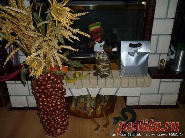 ваза из каштанов