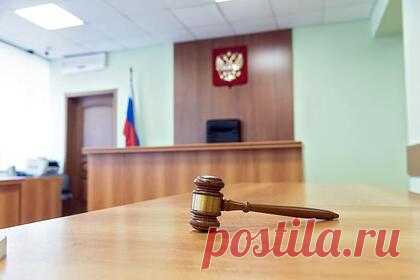 Хозяина концерна арестовали по делу о захвате земли у жены члена ОПГ «Цапки». Басманный суд Москвы санкционировал заочный арест владельца сельскохозяйственного концерна «Покровский» Андрея Коровайко и его партнера Аркадия Чебанова в рамках дела о попытке захвата земли у предприятия «Слава Кубани», контролируемого Натальей Стришней, бывшей женой члена ОПГ «Цапки» Вячеслава Цеповяза.