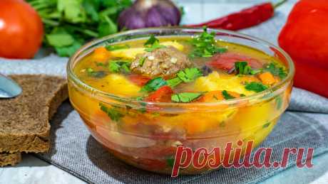 Суп-шурпа из мяса баранины с овощами и специями по-узбекски