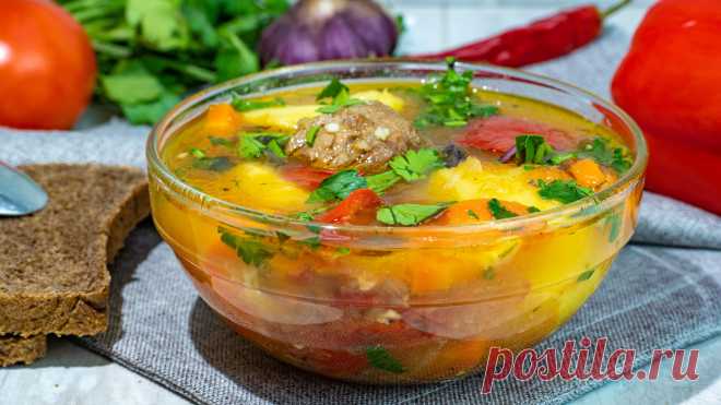 Суп-шурпа из мяса баранины с овощами и специями по-узбекски