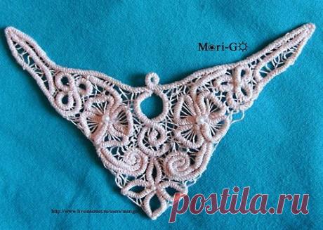 Цветочный узор крючком в технике румынского кружева.