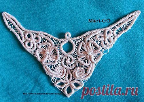 Цветочный узор крючком в технике румынского кружева.