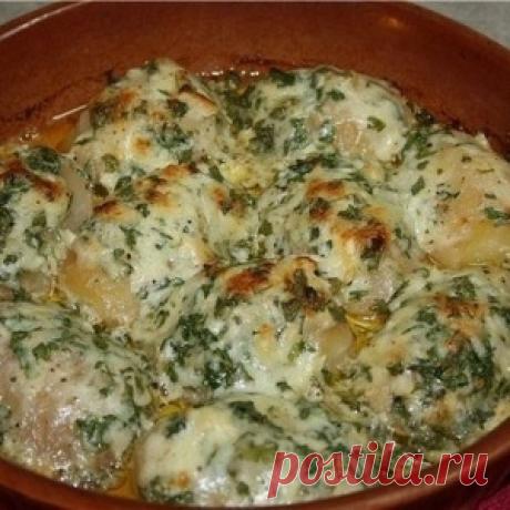 Картошка, запеченная в чесночном масле
