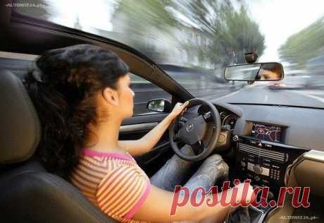 Этому не научат в автошколе Этому не научат в автошколе
1. Трасса, поворот налево. Вы стоите и пропускаете встречные авто. НЕ выкручивайте заранее руль влево. Удар сзади и вы труп под фурой. Держать руль только прямо.
2. Вы схватили обочину или снежный брустер слева(например, возле разделительной на проспекте) или справа(обочина). Убейте в себе инстинкт дёрнуть руль в обратную сторону. МЁРТВОЙ хваткой руля, не меняя положения ноги на педали газа, компенсируйте увод в сторо...
