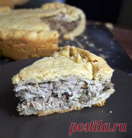 Пирог с курицей и грибами / Свежие рецепты