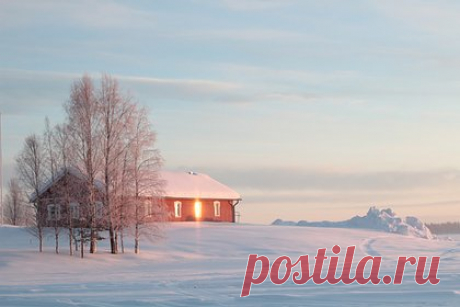 Названы самые дорогие по стоимости жилья города в российской Арктике. Квартира на вторичном рынке в арктической зоне России в среднем обойдется покупателю в 400 тысяч рублей как минимум и в 7 миллионов — как максимум. Самое дешевое жилье можно найти в Воркуте, в топ-3 также входят Беломорск —1,6 миллиона рублей за квартиру и поселок городского типа Лоухи — 1,8 миллиона.