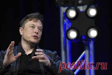 Илон Маск наделил автомобиль Tesla способностью плавать. Илон Маск наделил будущий электропикап Tesla функциями автомобиля-амфибии. По словам руководителя Tesla, электропикап Cybertruck будет «в достаточной мере» водонепроницаемым, чтобы иметь способность пересекать небольшие водоемы. Он подчеркнул, что на машине можно будет перейти вплавь небольшие реки, озера и даже моря.