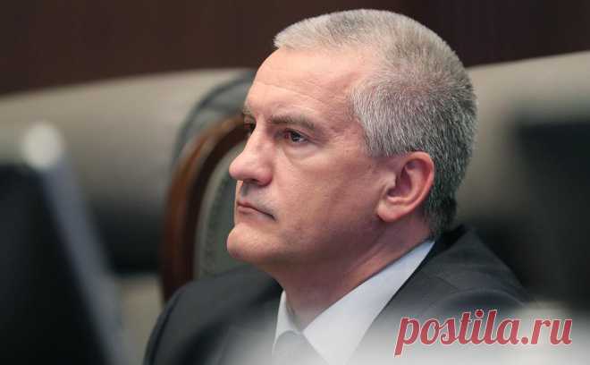 Аксенов объявил об увольнении министра и наказании других чиновников. Глава Крыма Сергей Аксенов уволил главу регионального минсельхоза Андрея Савчука, а его заместителю Алиме Зарединовой объявил выговор за «недопустимые просчеты» во время работы в 2023 году.