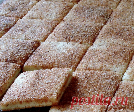 «Рассыпчатое печенье Земелех (Земелах) на Пурим и просто так без повода...»

Автор варианта приготовления © Роман Гершзон, Иерусалим, Израиль
Ингредиенты:
1 стакан муки,
2 яйца,
3 столовые ложки сахара,
3-4 столовые ложки маргарина,
2 чайные ложки сухого молока,
1/4 чайной ложки соды,
1/3 чайной ложки молотой корицы,
Соль – по вкусу.
Способ приготовления:
Растереть маргарин с двумя ложками сахара, яйцами, сухим молоком и содой, добавить муку, замесить тесто и поставить его...