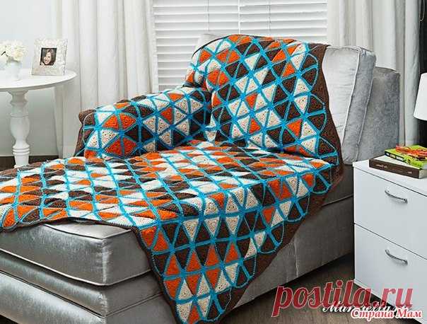 Плед крючком треугольными мотивами