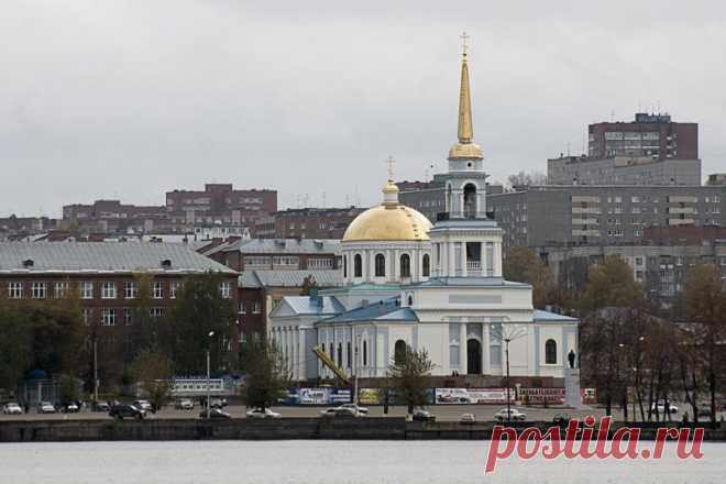 Облицовка, монтаж, резка, изготовление изделий из гранита, мрамора, травертина и оникса.