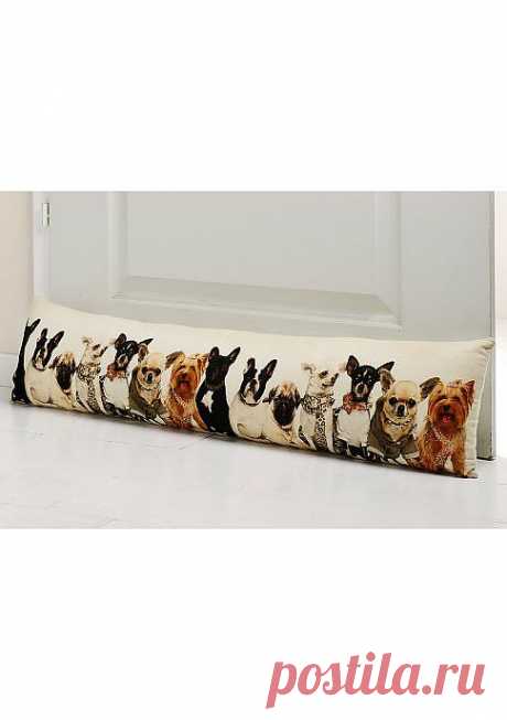 Защита от сквозняка. Спереди принт &quot;Собачки&quot;, обратная сторона однотонная. Размер ок. 19х88х8 см. Съемный чехол на молнии.