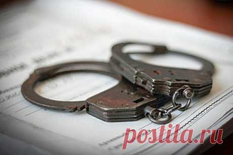 Мужчин, попытавшихся снять скальп с юноши с ирокезом, отправили в СИЗО. По решению суда, они арестованы на два месяца.