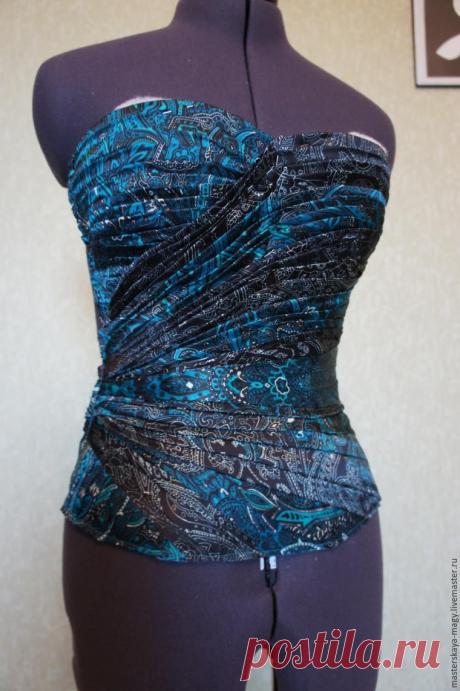 Декорирование лифа веерными складками