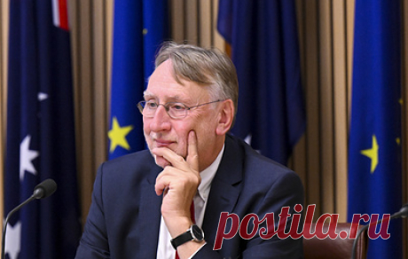 В Европарламенте призвали ЕС подать жалобу в ВТО из-за закона США о снижении инфляции. Как отметил председатель комитета по торговле в ЕП Бернд Ланге, ЕС &quot;должен усилить поддержку своей промышленности&quot;