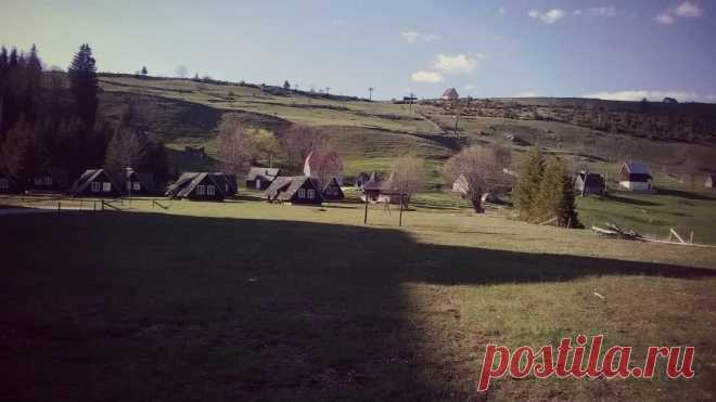 (4) Turistička Organizacija Žabljak