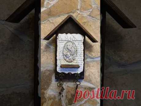 Декор ключницы. #ключница #деревяннаяключница #diy #декор #рукоделие #хендмейд #интерьер #декупаж