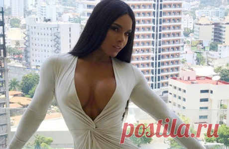 Модель со стальными мышцами покорила Сеть - LadyCandy.ru  .26-летняя Яришна Аяла из Пуэрто-Рико стала настоящей суперзвездой после феноменального успеха в США.