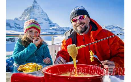САВОЙСКАЯ КУХНЯ: МУЗЫКА ЗЕМЛИ СОСЕН Здесь властелином высится Монблан, бьют источники воды богачей «Эвиан», а изобилие горнолыжных курортов довело местность до Олимпийских игр в расположенном тут же Альбервилле. А питаются в Савойе не одной лишь савойской капустой.