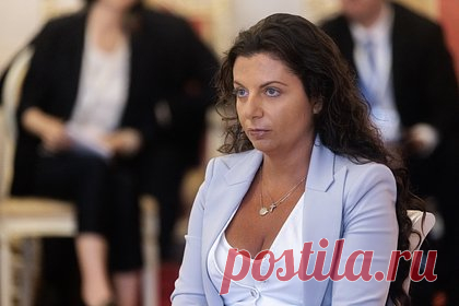 Симоньян раскрыла значение браслетов на шоу Владимира Соловьева